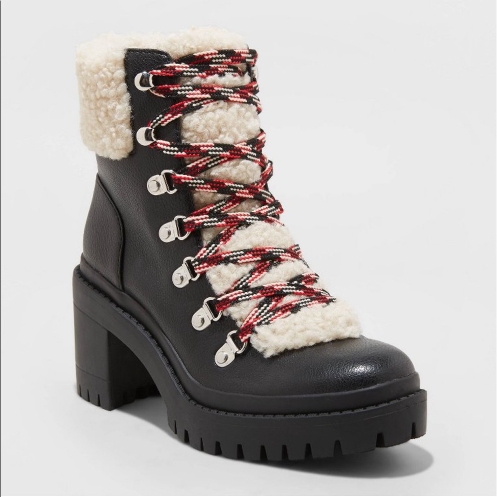 Universal thread Aubrie heeled hiking boots